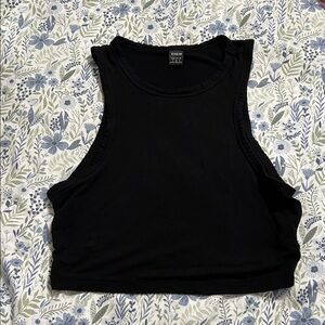 SHEIN Black Sleeveless Crop Top